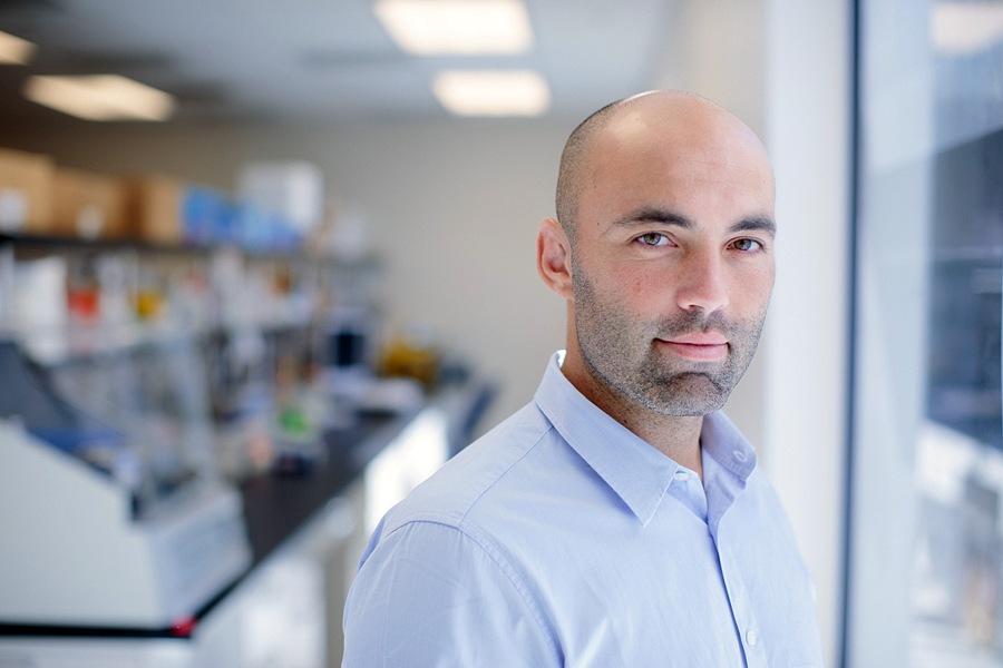 El eterno femenino de una imaginativa pintora