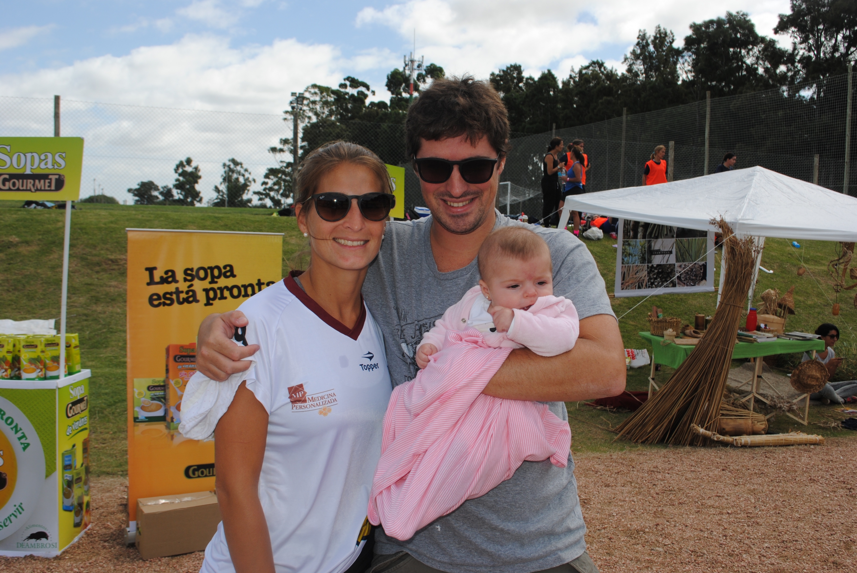 Lorena Panizza, Rodrigo y Emilia Otegui.