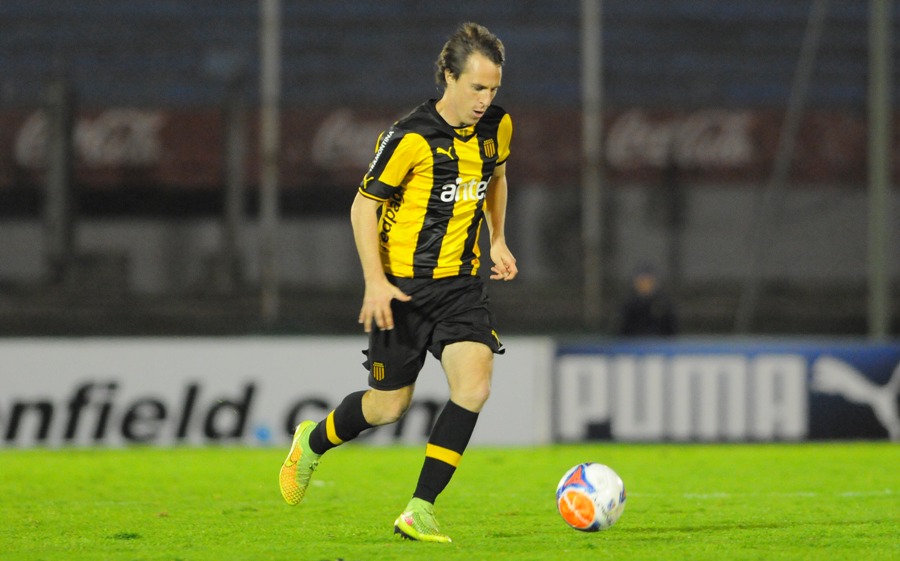 El eterno femenino de una imaginativa pintora