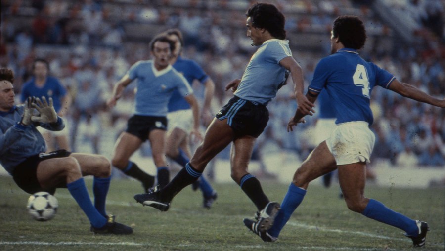 El eterno femenino de una imaginativa pintora