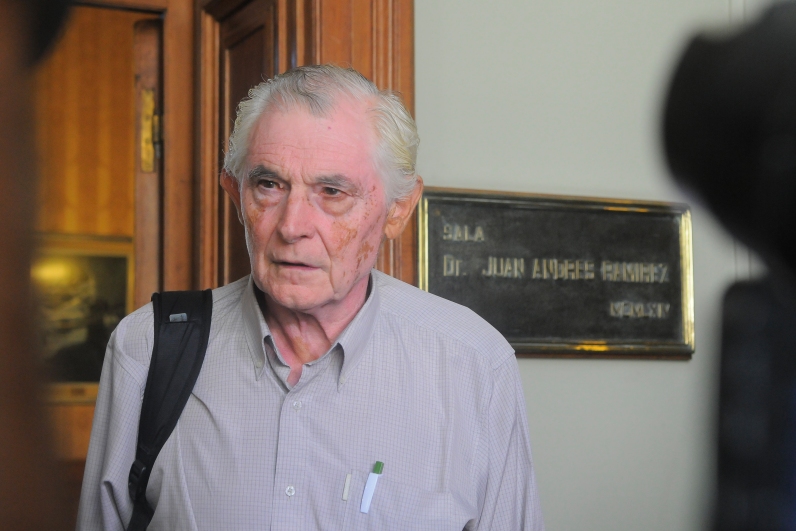 El eterno femenino de una imaginativa pintora