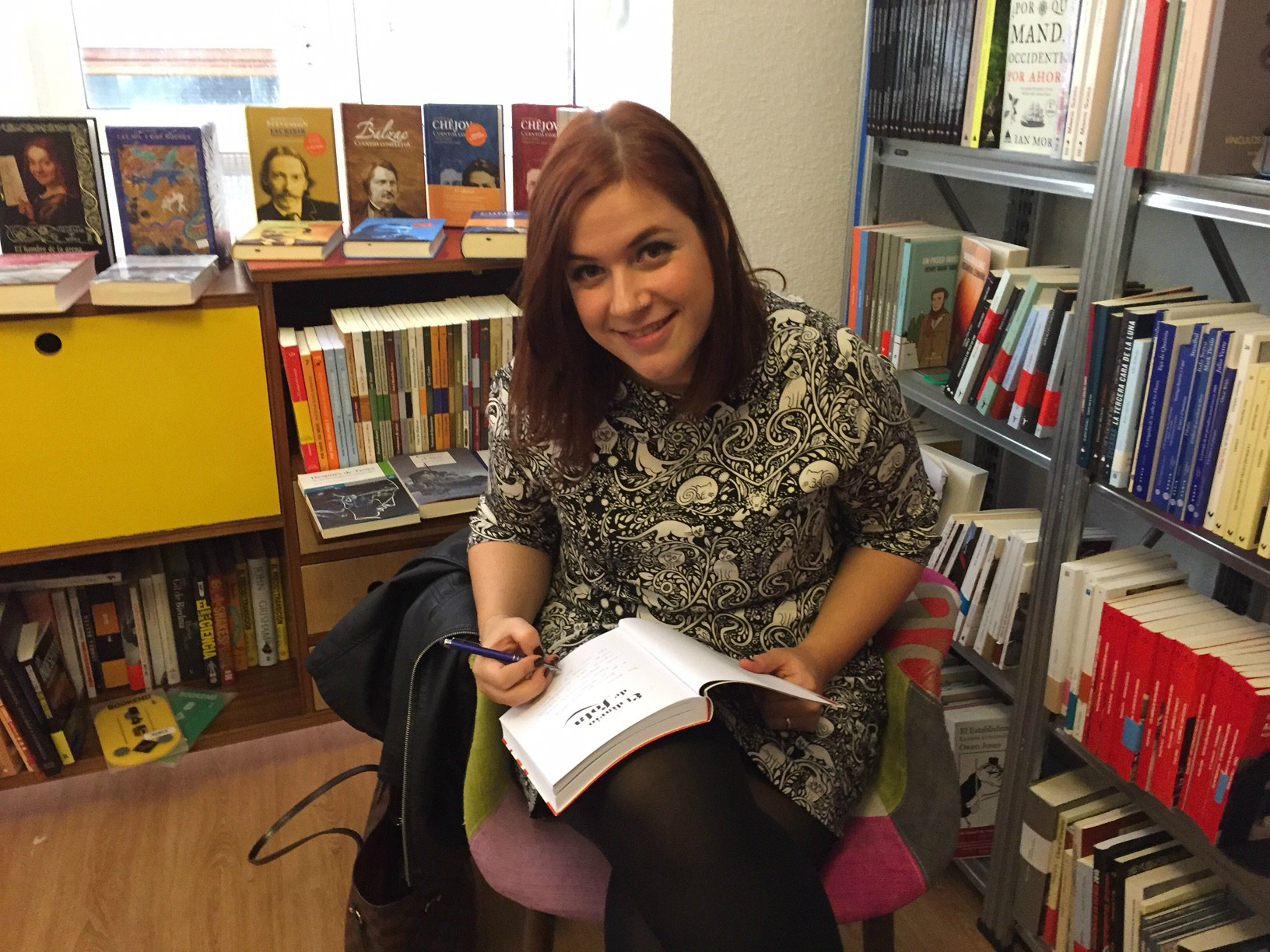 El eterno femenino de una imaginativa pintora