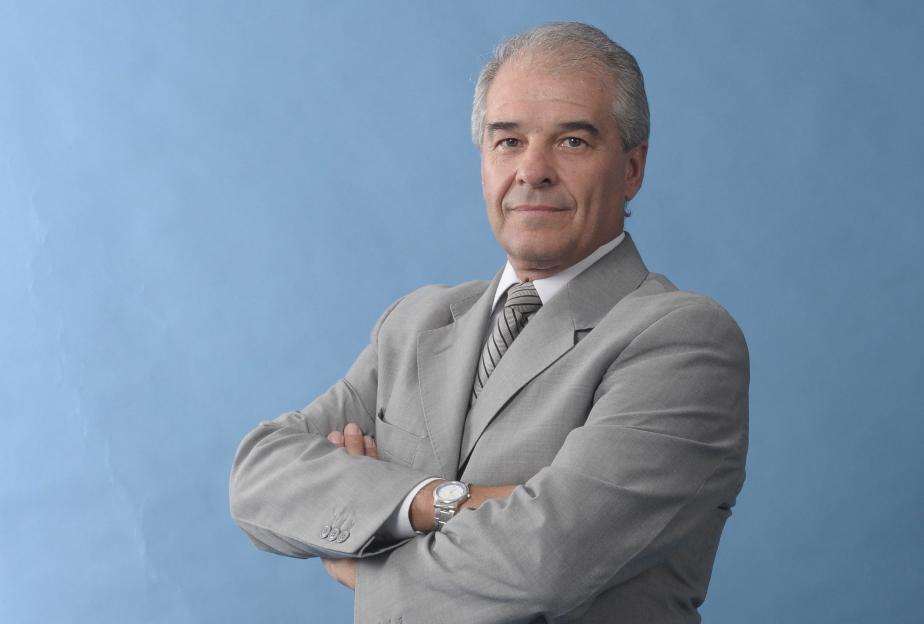 El eterno femenino de una imaginativa pintora