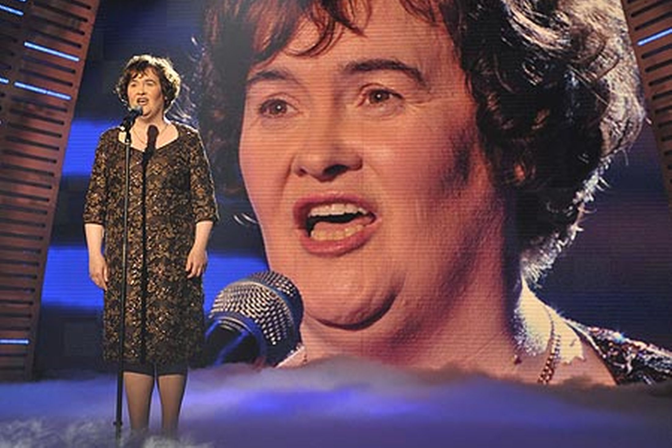 El eterno femenino de una imaginativa pintora