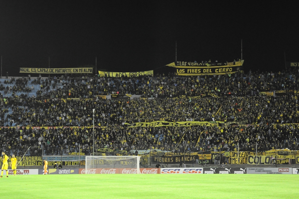 La Tribuna Ámsterdam en Rampla Juniors-Peñarol. Foto: Gerardo Pérez.