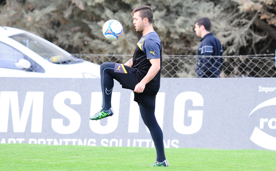 El eterno femenino de una imaginativa pintora