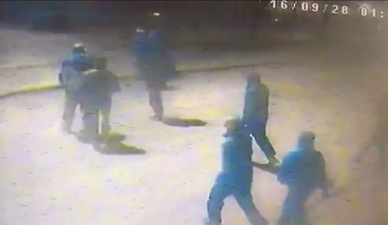 El eterno femenino de una imaginativa pintora