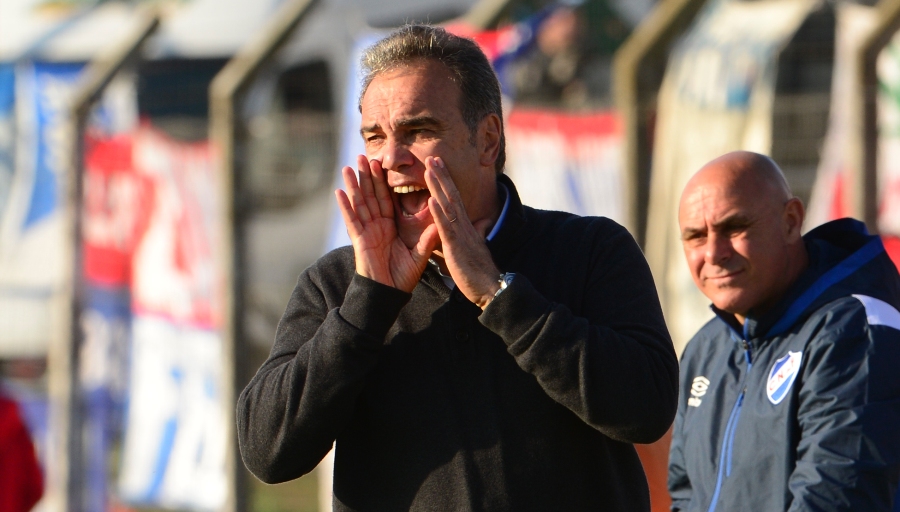 El eterno femenino de una imaginativa pintora