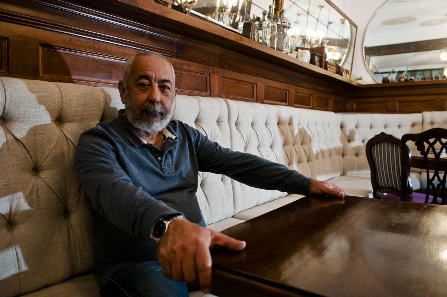 El eterno femenino de una imaginativa pintora