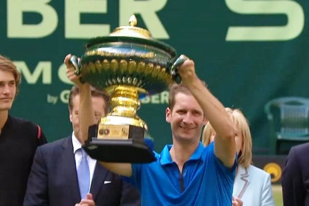 El eterno femenino de una imaginativa pintora