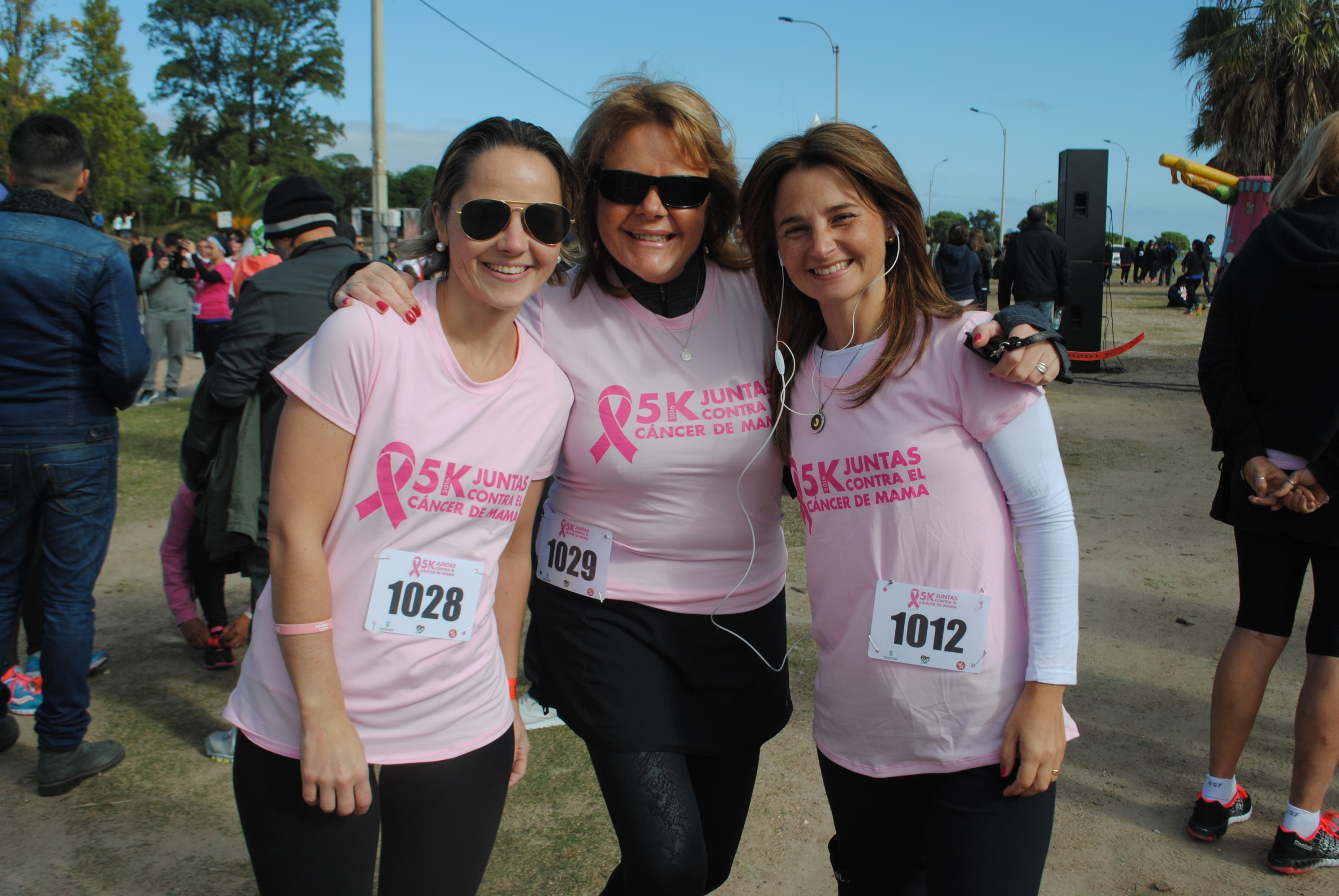 Lorena Scalone, Ana Martínez, Patricia Scalone.