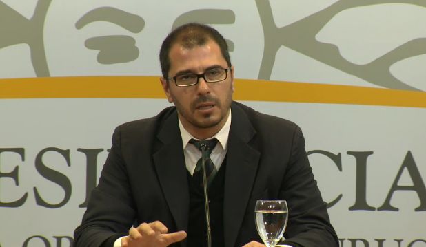 El eterno femenino de una imaginativa pintora