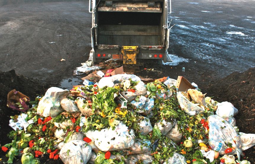 El eterno femenino de una imaginativa pintora