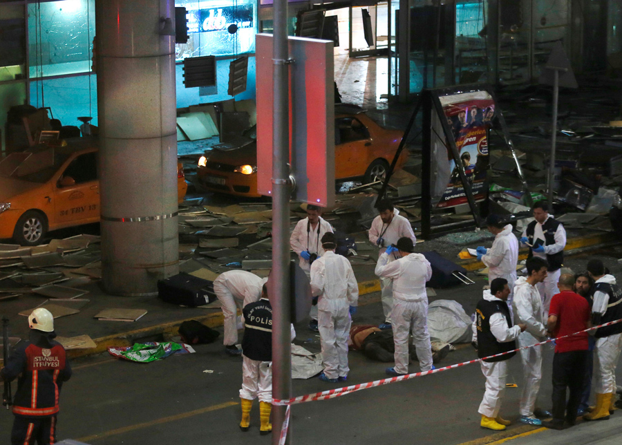 Atentado en Aeropuerto de Estambul. Foto: Reuters