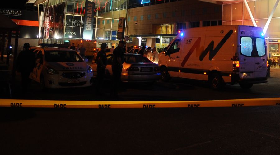 El eterno femenino de una imaginativa pintora