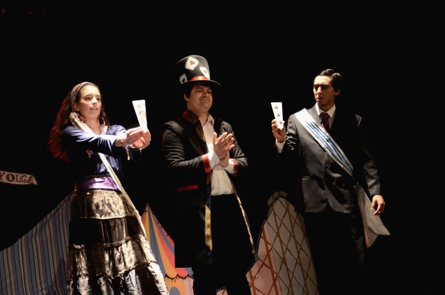 El eterno femenino de una imaginativa pintora