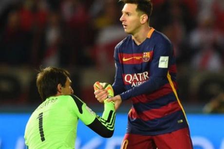 El eterno femenino de una imaginativa pintora