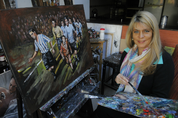 Gabriela Acevedo en plena creatividad (Foto: Ariel Colmegna)