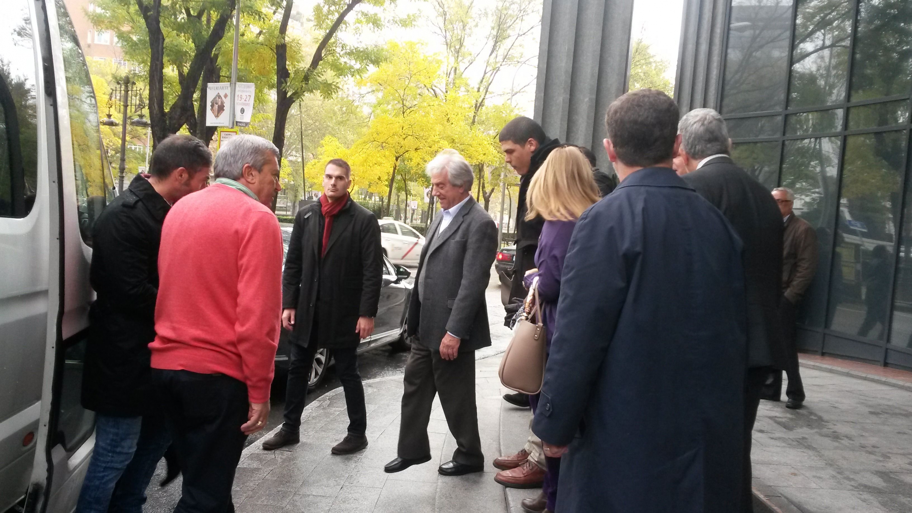 El eterno femenino de una imaginativa pintora