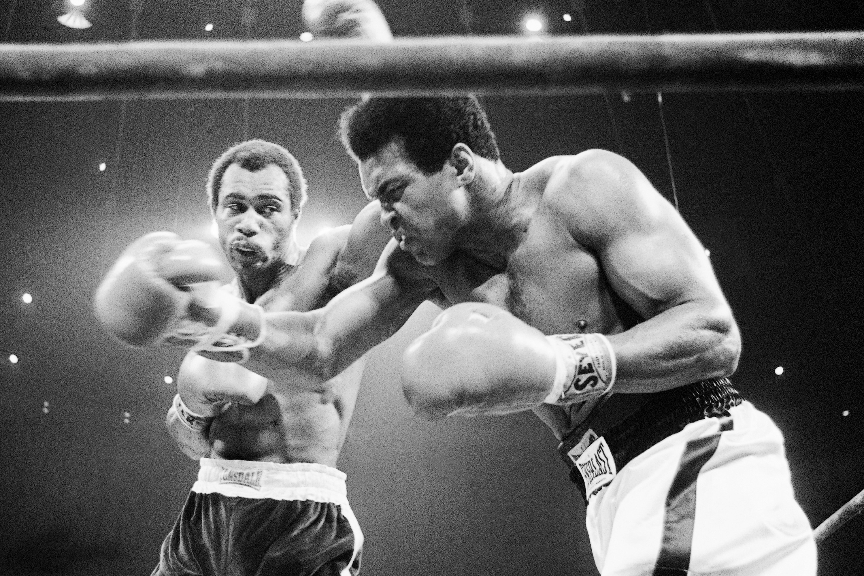 El eterno femenino de una imaginativa pintora