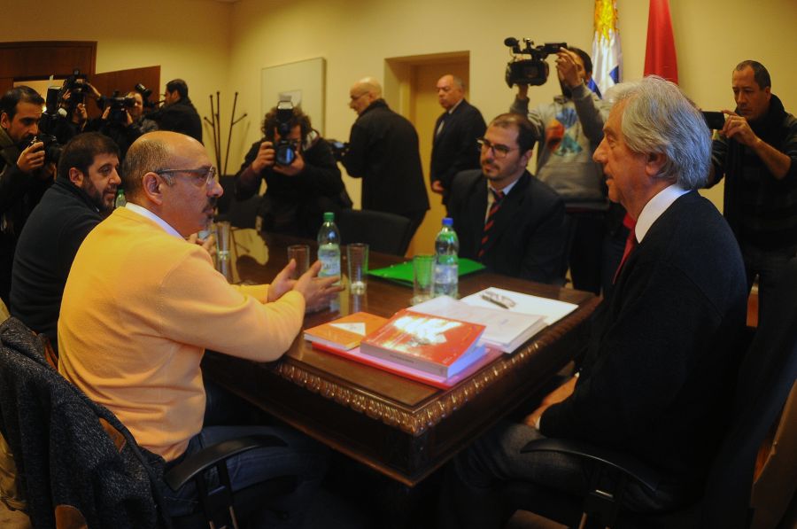 El eterno femenino de una imaginativa pintora