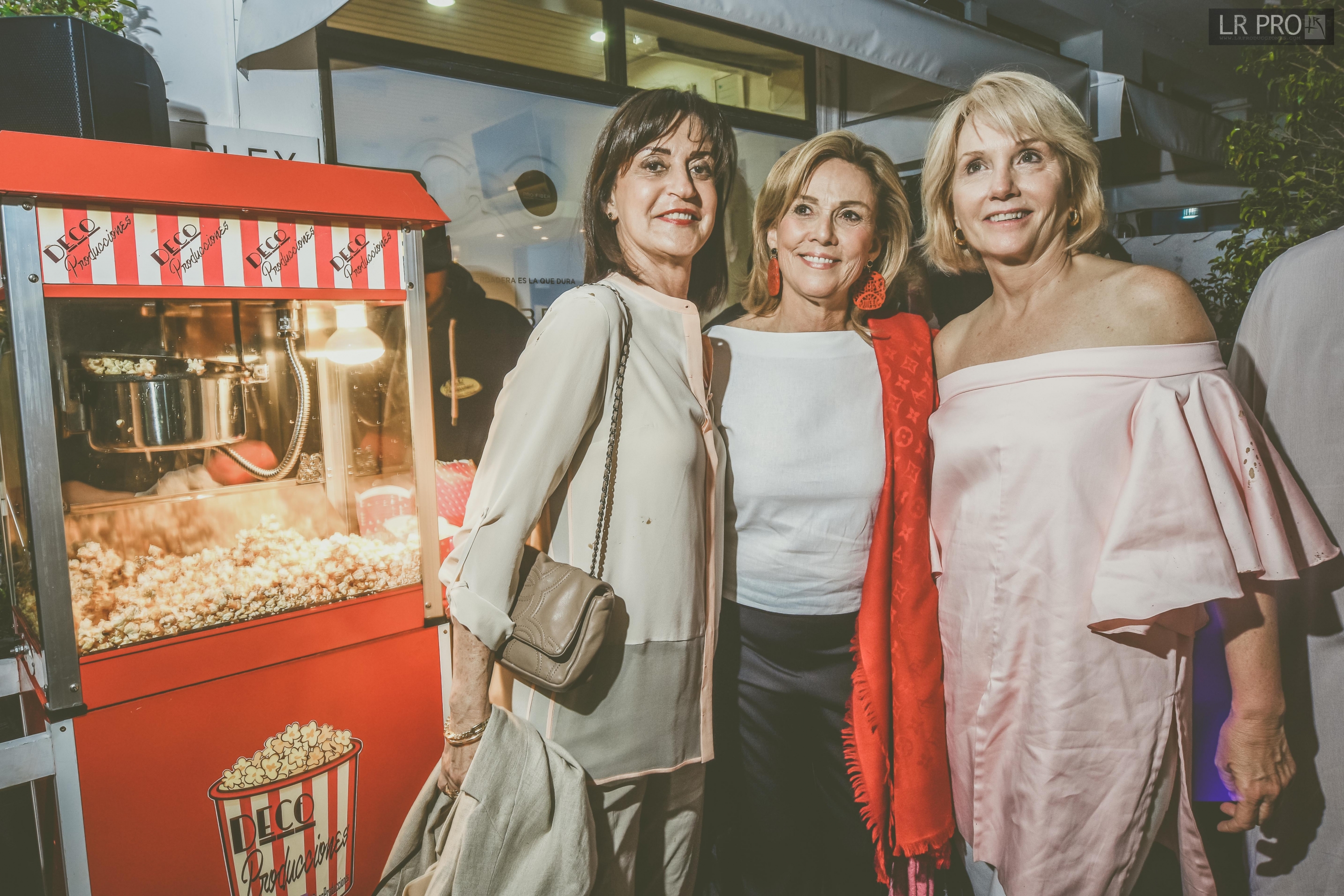 Mónica Torino, Paulina Baridon, Emily Carrere.