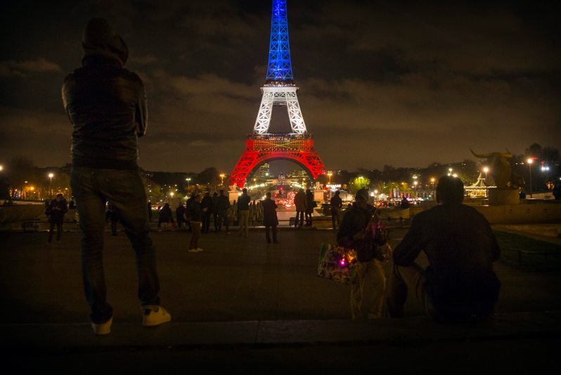 La Torre Eiffel volvió a cerrar este martes. Foto: EFE.