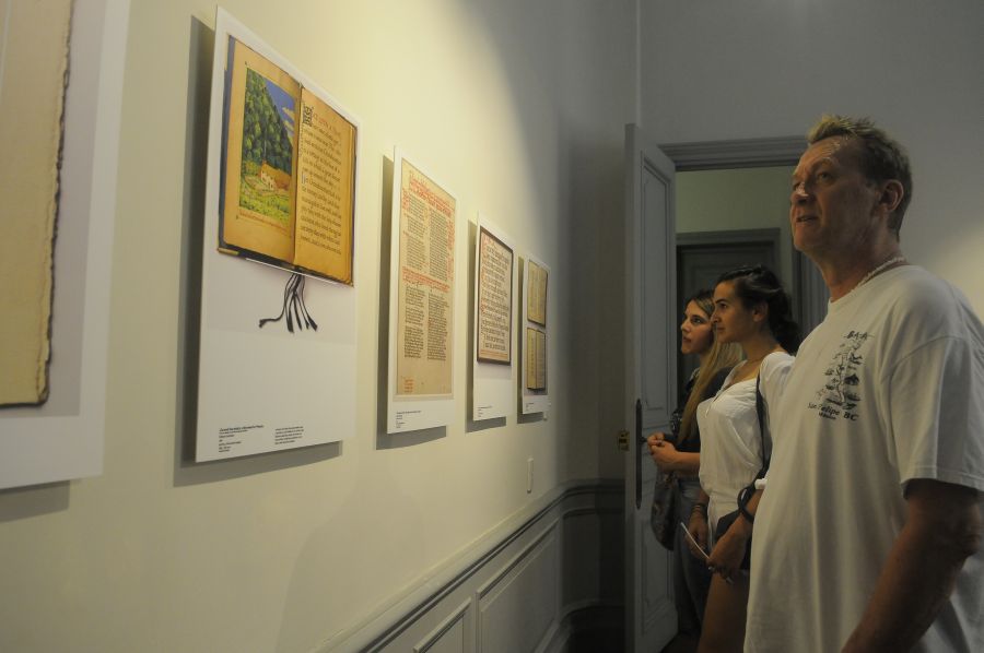 Visitantes: varios turistas se mostraron sorprendidos con la historia de Johnstown. Foto: A. Colmegna.