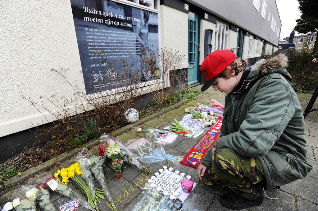 Homenaje a Cruyff barrio de Betondorp. Foto: EFE