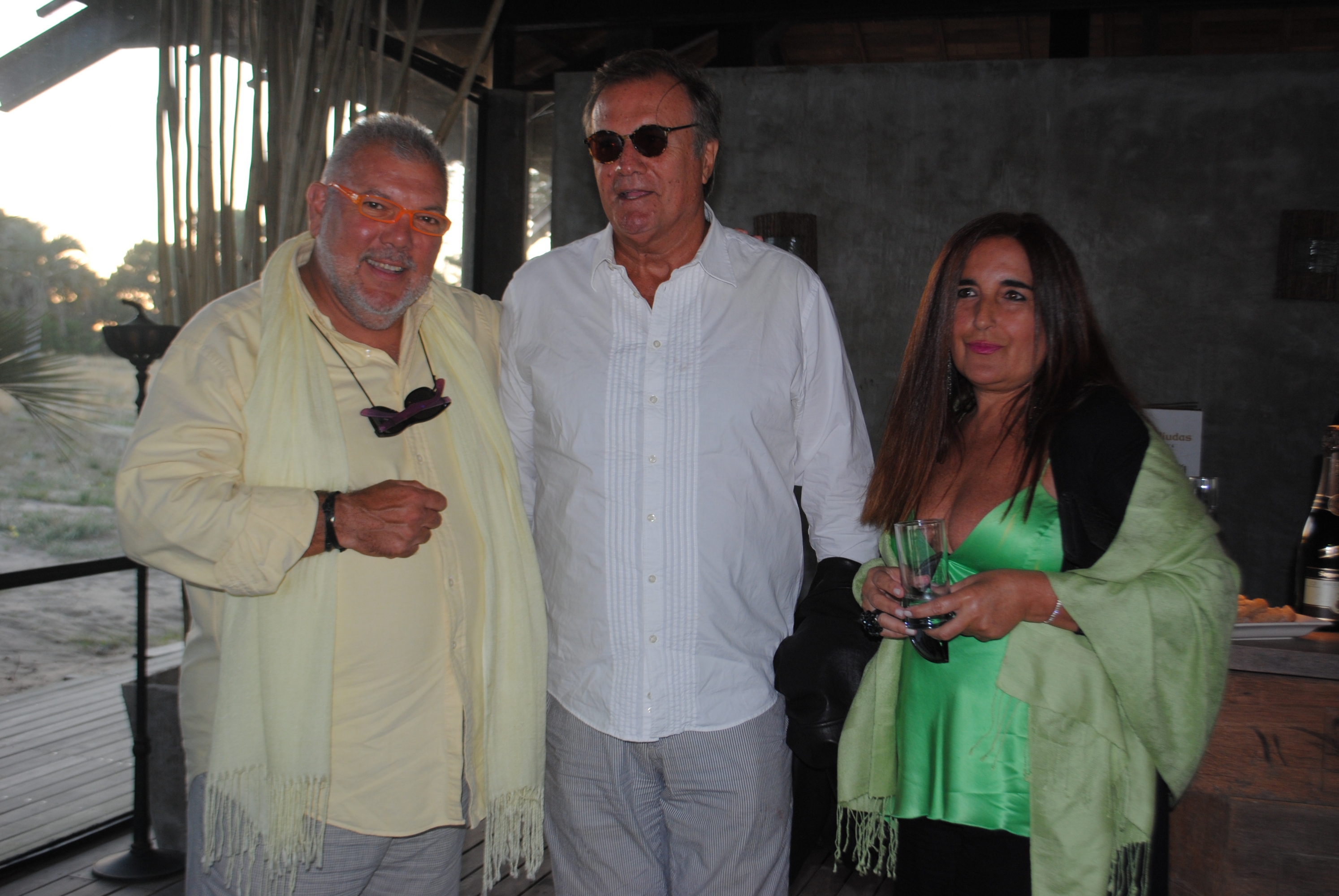 Jimmy Fowler, Ricardo Álvarez Rojo, Valeria Zarouguian