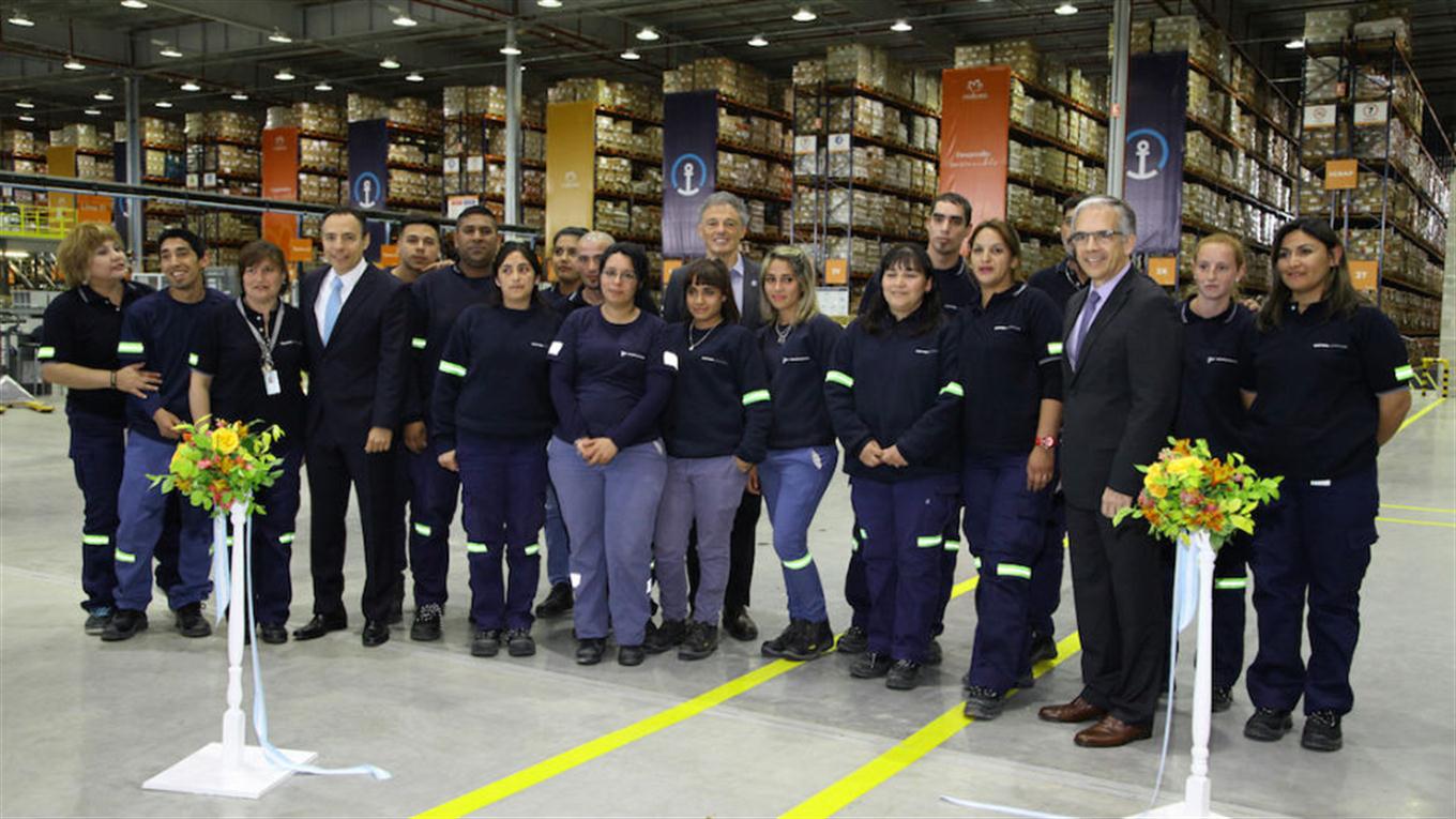 El eterno femenino de una imaginativa pintora