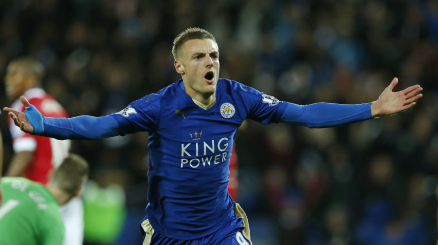 Jamie Vardy festejando su gol para el leicester City. Foto: Reuters