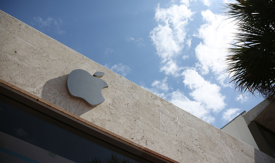 El eterno femenino de una imaginativa pintora