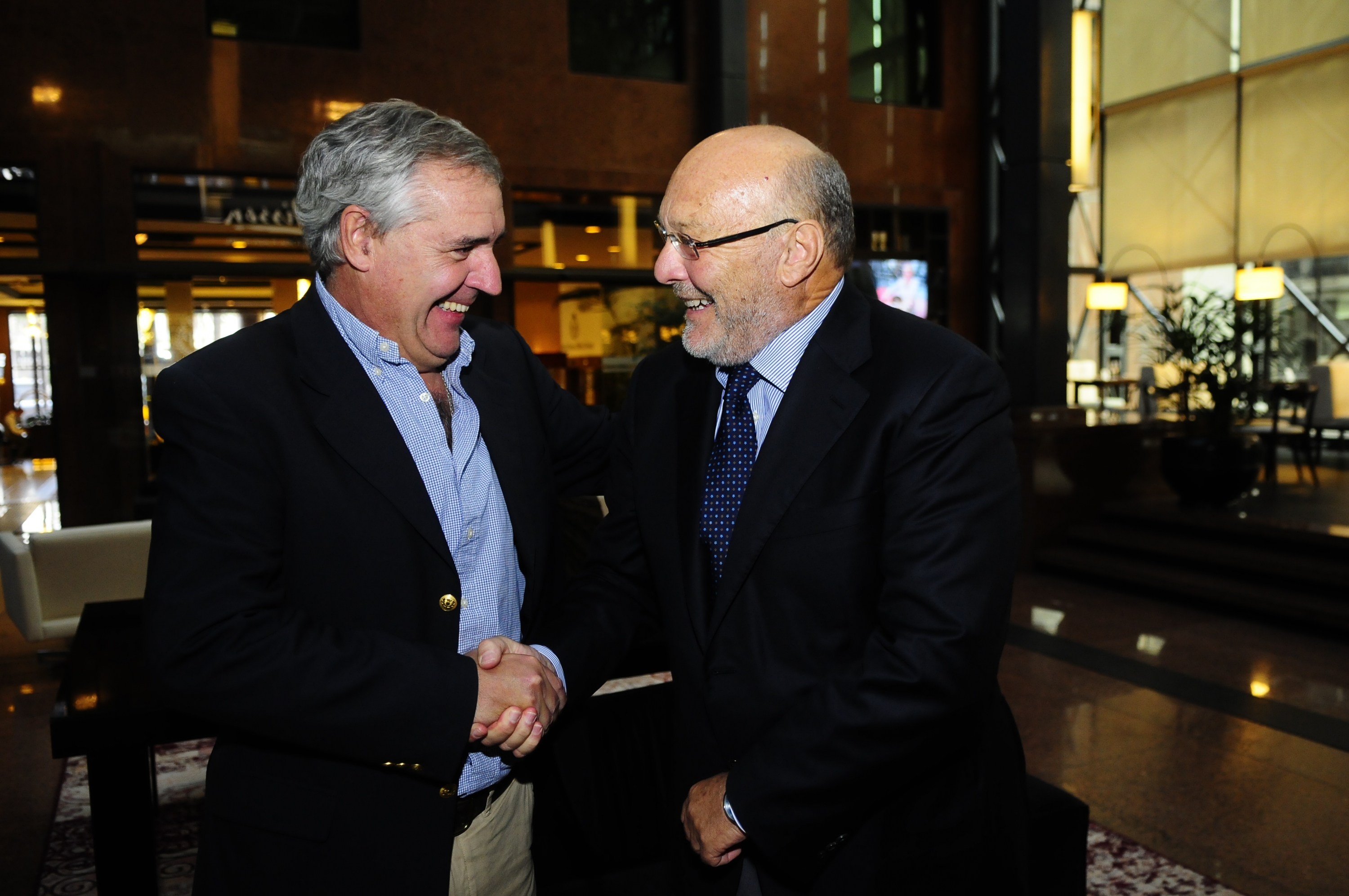 El eterno femenino de una imaginativa pintora