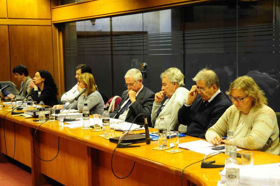 El eterno femenino de una imaginativa pintora