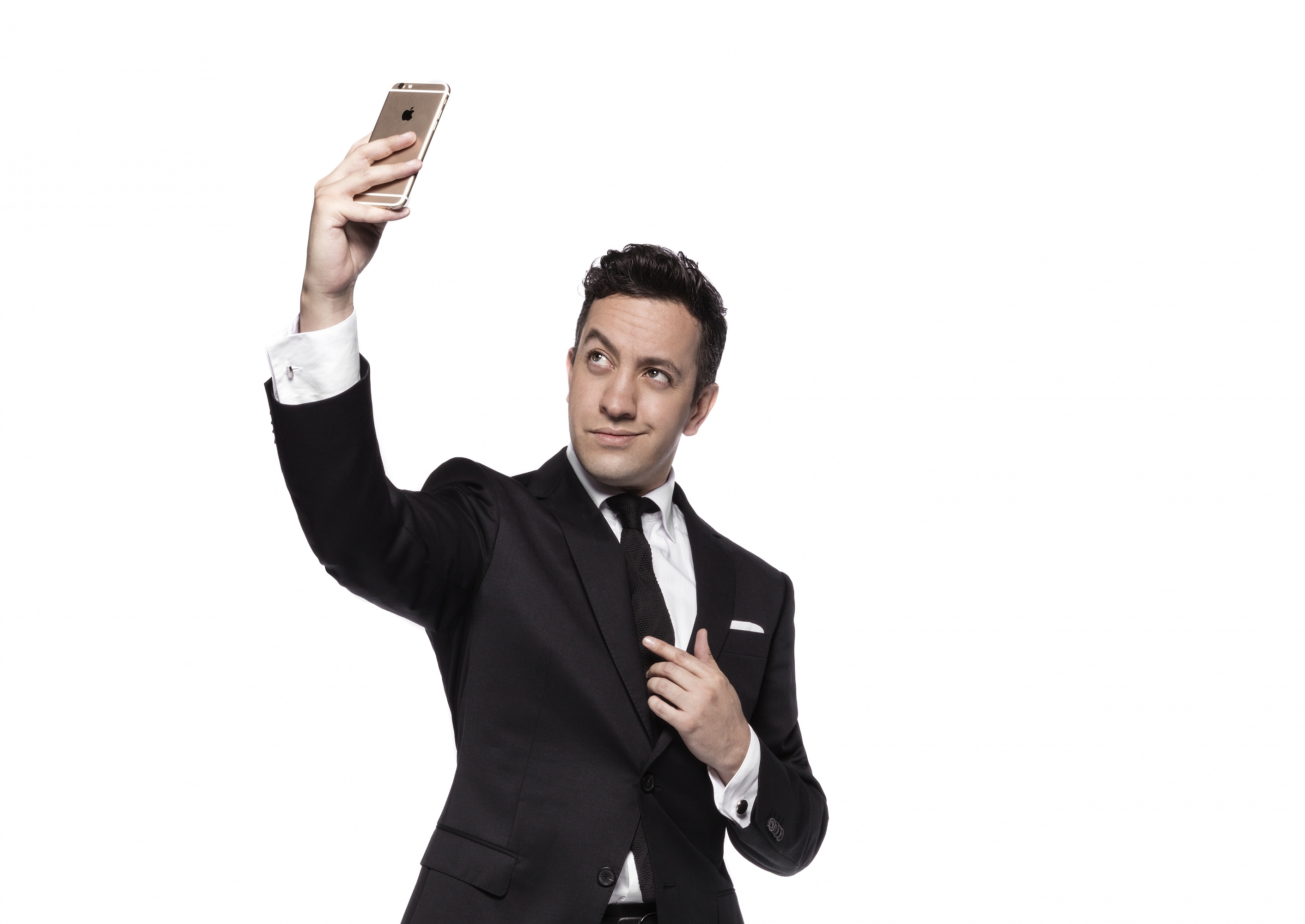Chumel era feliz en YouTube, pero la propuesta de HBO lo convenció de hacer TV.