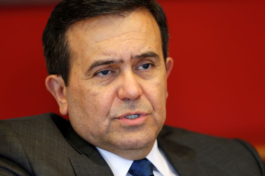 El eterno femenino de una imaginativa pintora