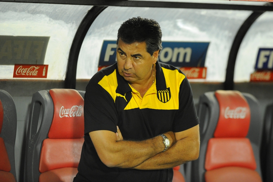 El eterno femenino de una imaginativa pintora