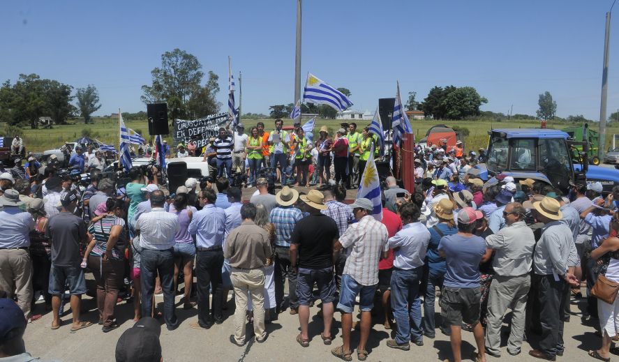 El eterno femenino de una imaginativa pintora