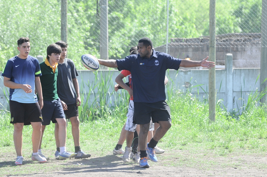Jugadores de Fiji en el Liceo Jubilar. Foto: Darwin Borrelli