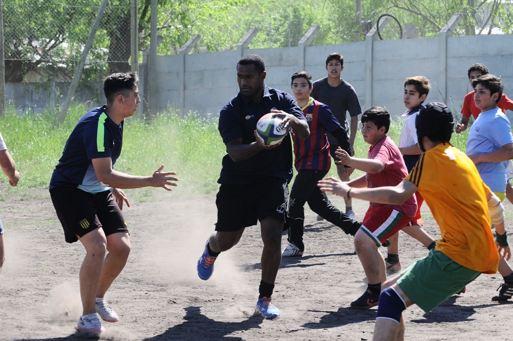 Jugadores de Fiji en el Liceo Jubilar. Foto: Darwin Borrelli