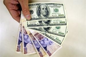 El eterno femenino de una imaginativa pintora