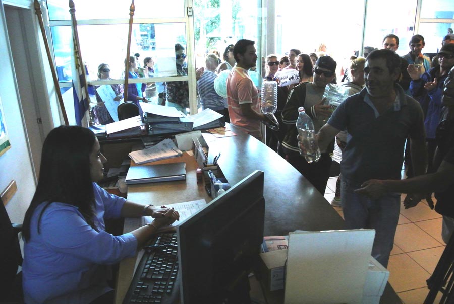 El eterno femenino de una imaginativa pintora