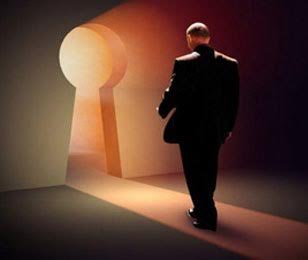 El eterno femenino de una imaginativa pintora