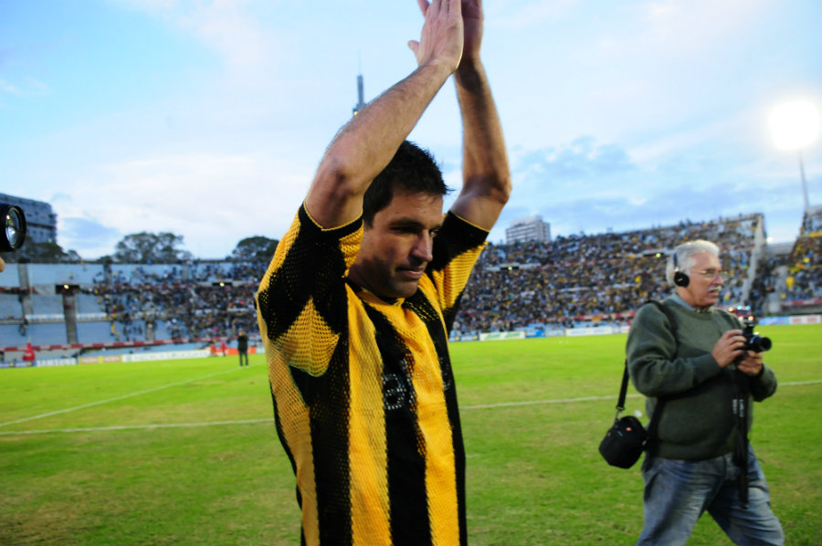 El eterno femenino de una imaginativa pintora