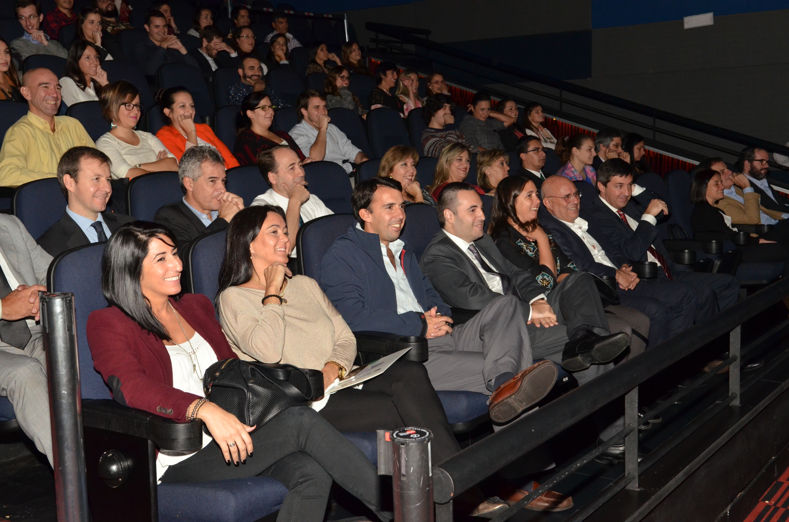 Los invitados disfrutando del encuentro.