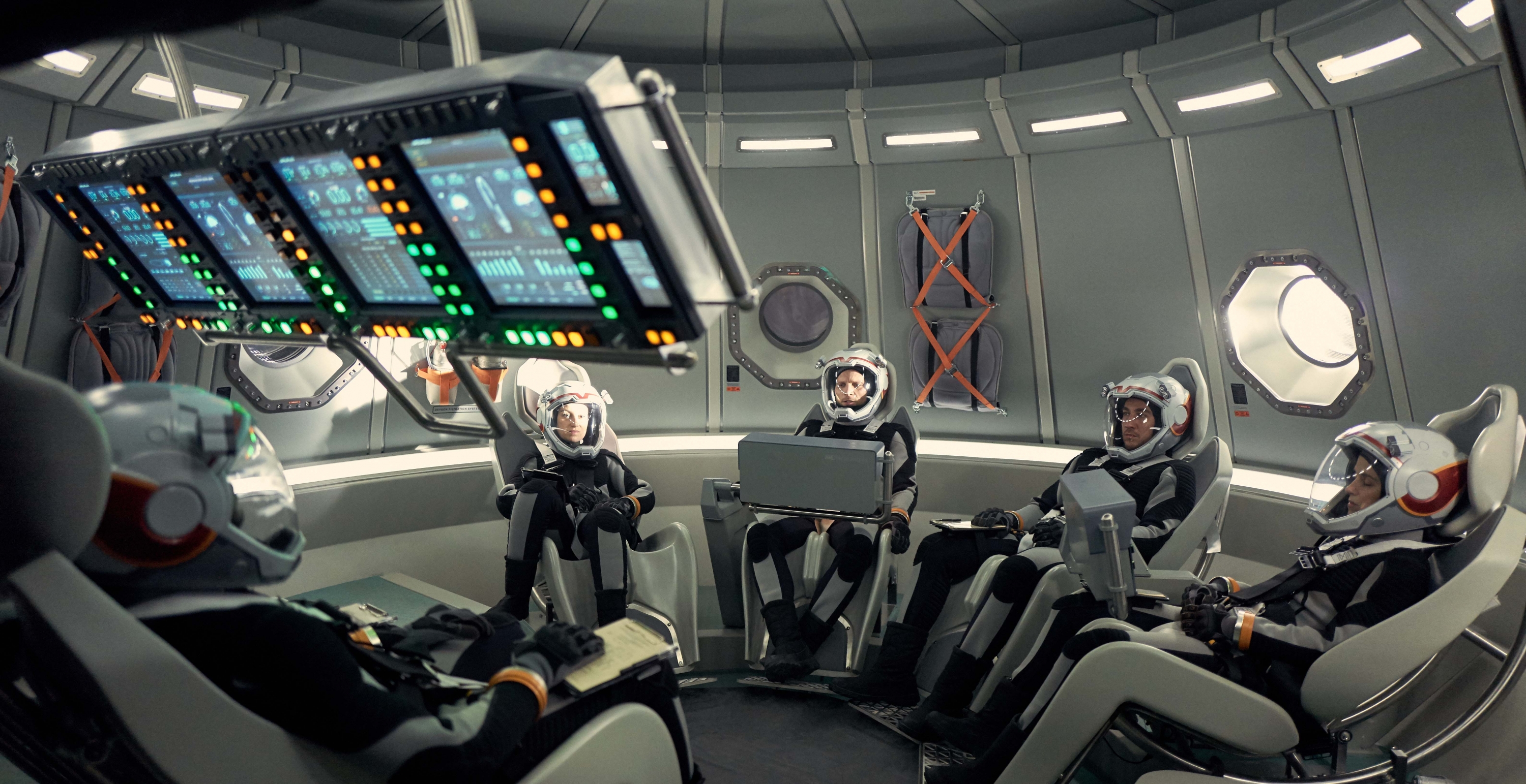 La serie mezcla ficción con realidad al hacer intervenir a especialistas.