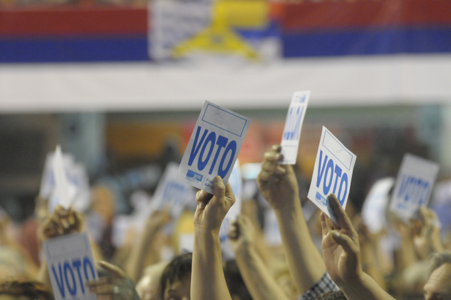 El eterno femenino de una imaginativa pintora