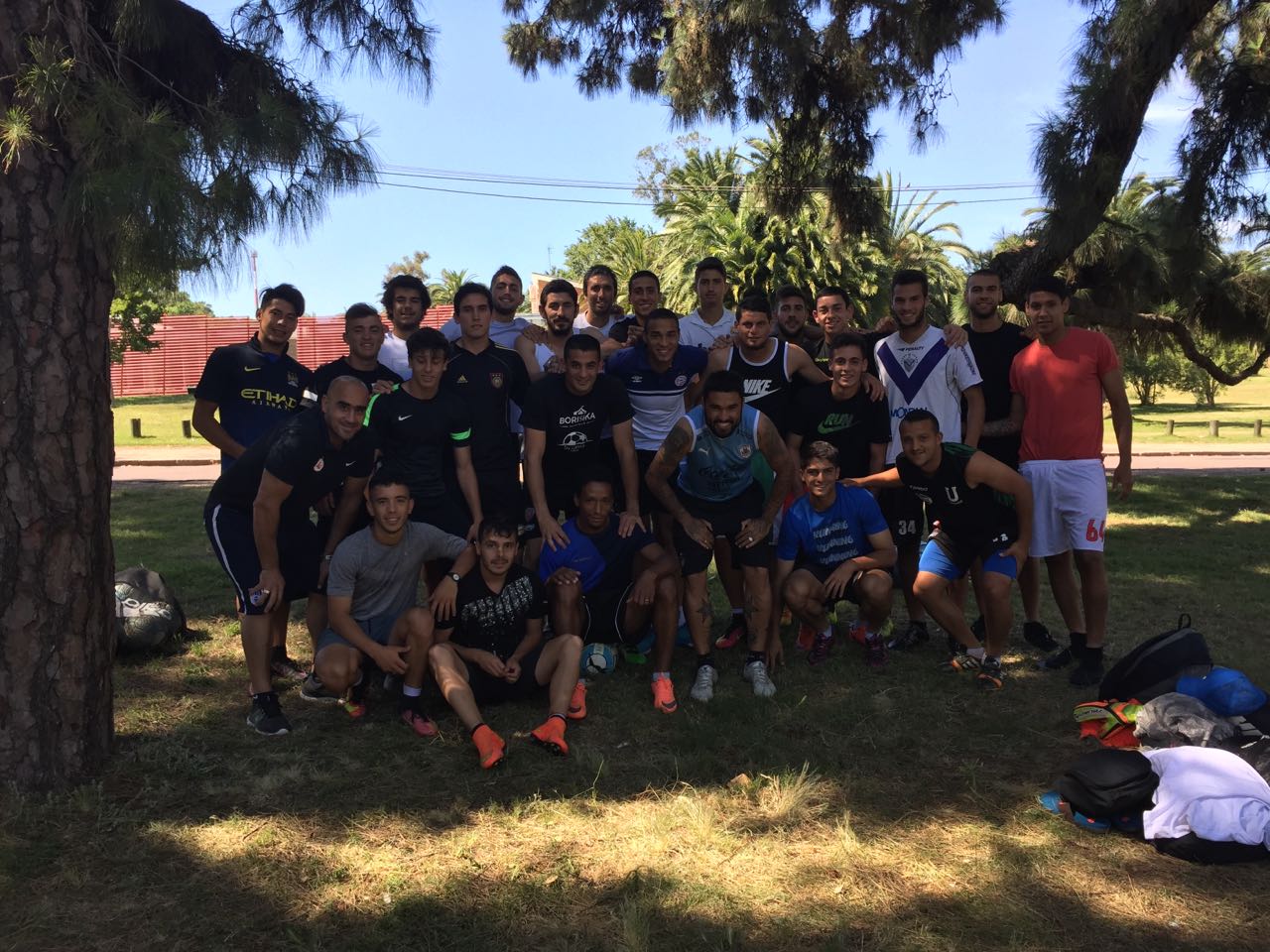 El eterno femenino de una imaginativa pintora