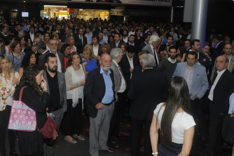 Unas 600 personas participaron del evento en la Sala Teatro Movie. Foto: Ariel Colmegna